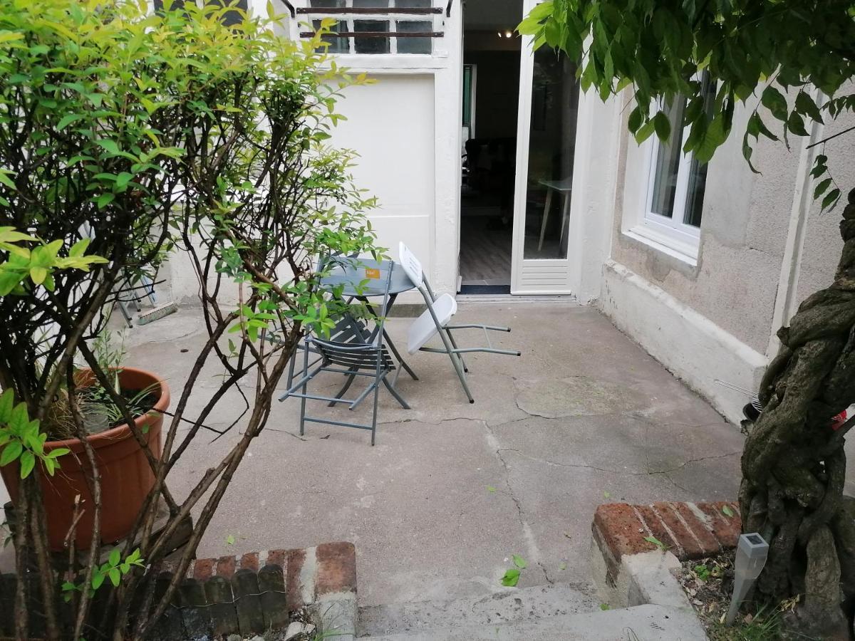 Petit studio hypercentre d'Orléans avec jardin Exterior foto