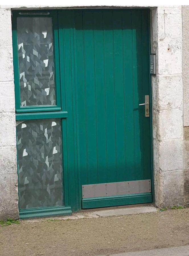 Petit studio hypercentre d'Orléans avec jardin Exterior foto