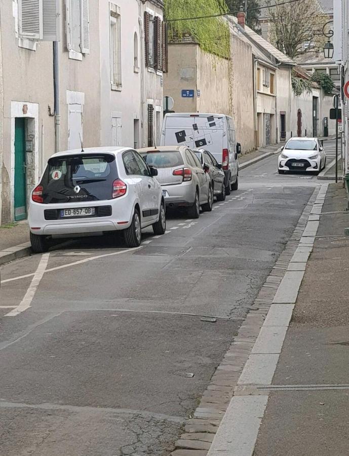Petit studio hypercentre d'Orléans avec jardin Exterior foto